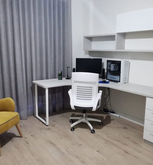 ab742801-1cdf-48e4-a540-eb6c197f8c3c